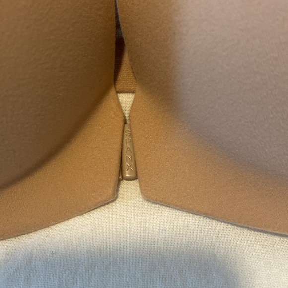 SPANX Bra-llelujah!® Lightly Lined Wireless Bra. 32D - Picture 5 of 8